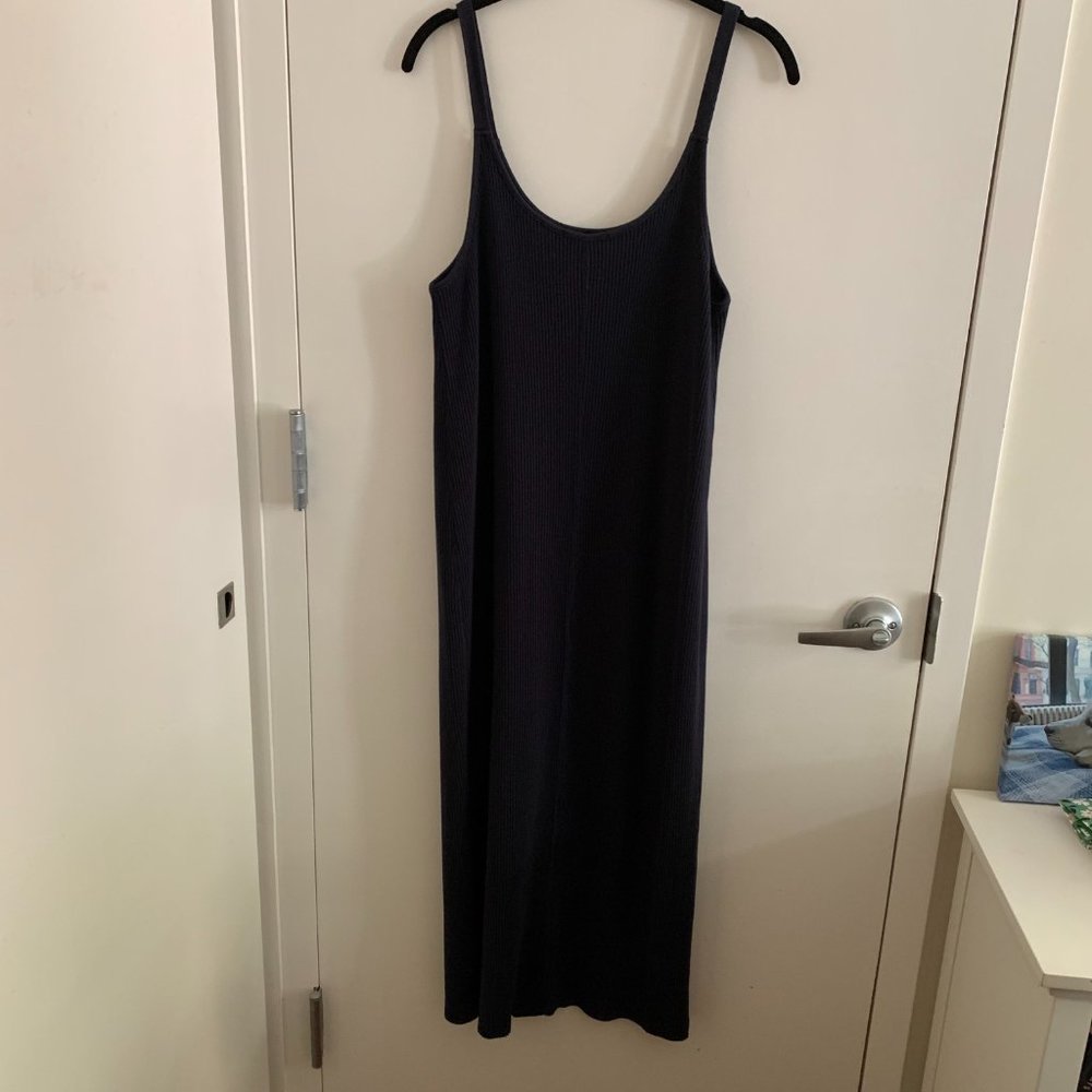 Vince Ribbed Sleeveless Midi Shift Dress in Coastal Navy Blue (Size L)